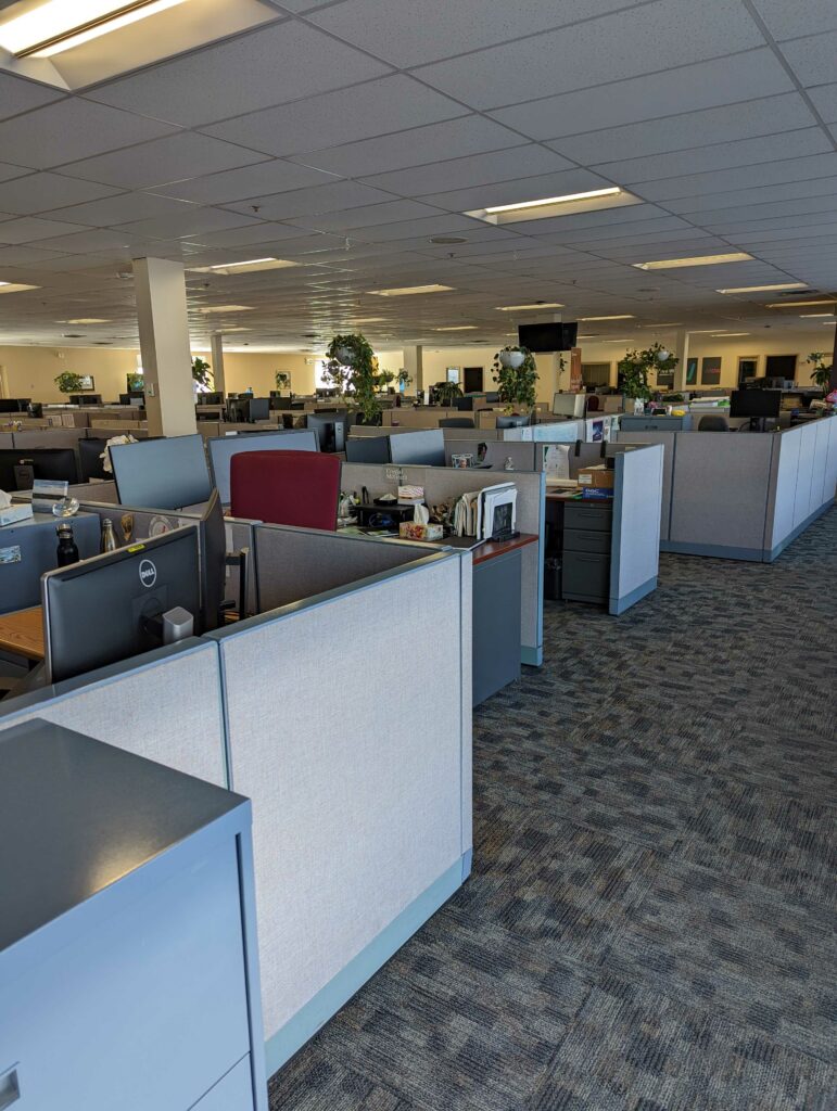 Commercial cleaning-PROM-Multiple cubicles-Ar-Smaller 1MB